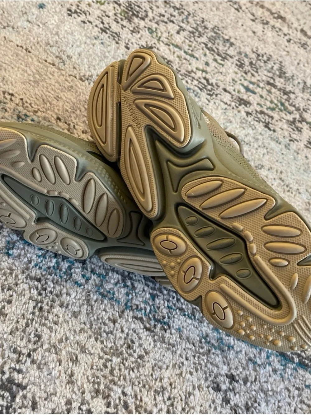 Adidas ozweego - Men's Olive Green Mesh & high quality Athletic Sneakers